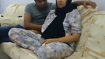ثلاثي مع راندي بنغلاديشية في ستة مقاطع!