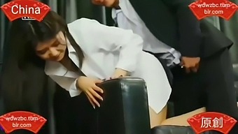 Chinese Model Gets Footjob And Ballbusting