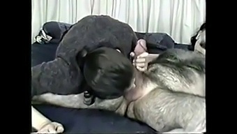 Amateur Muslim From Middle Eastern Countries Performs Hijab Blowjob